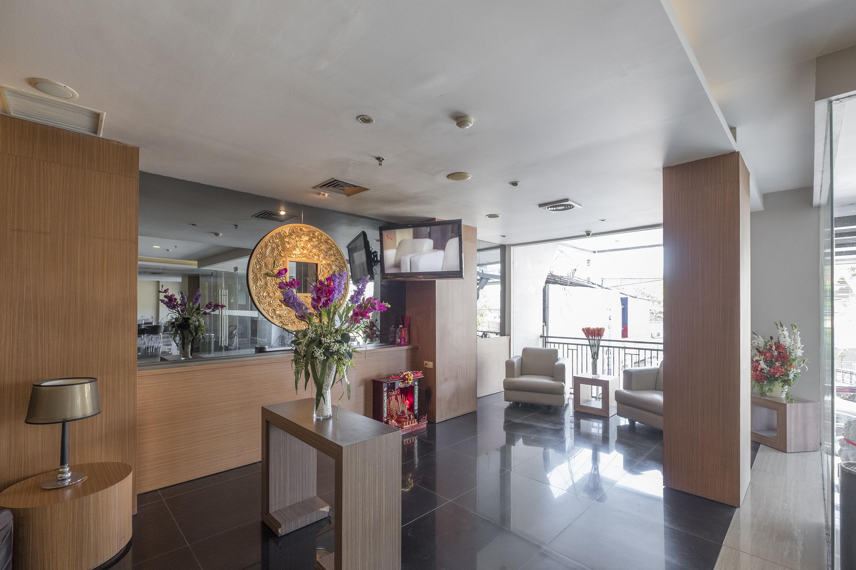Aswin Hotel And Spa Makassar Extérieur photo