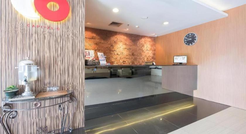 Aswin Hotel And Spa Makassar Extérieur photo