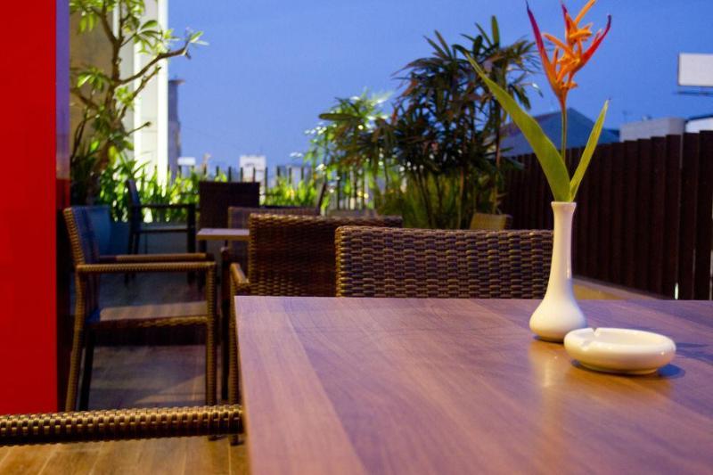Aswin Hotel And Spa Makassar Extérieur photo